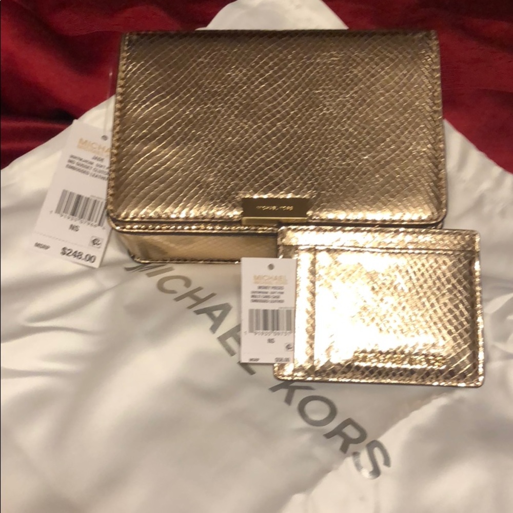 Michael Kors Jade Medium Clutch w/ cardholder